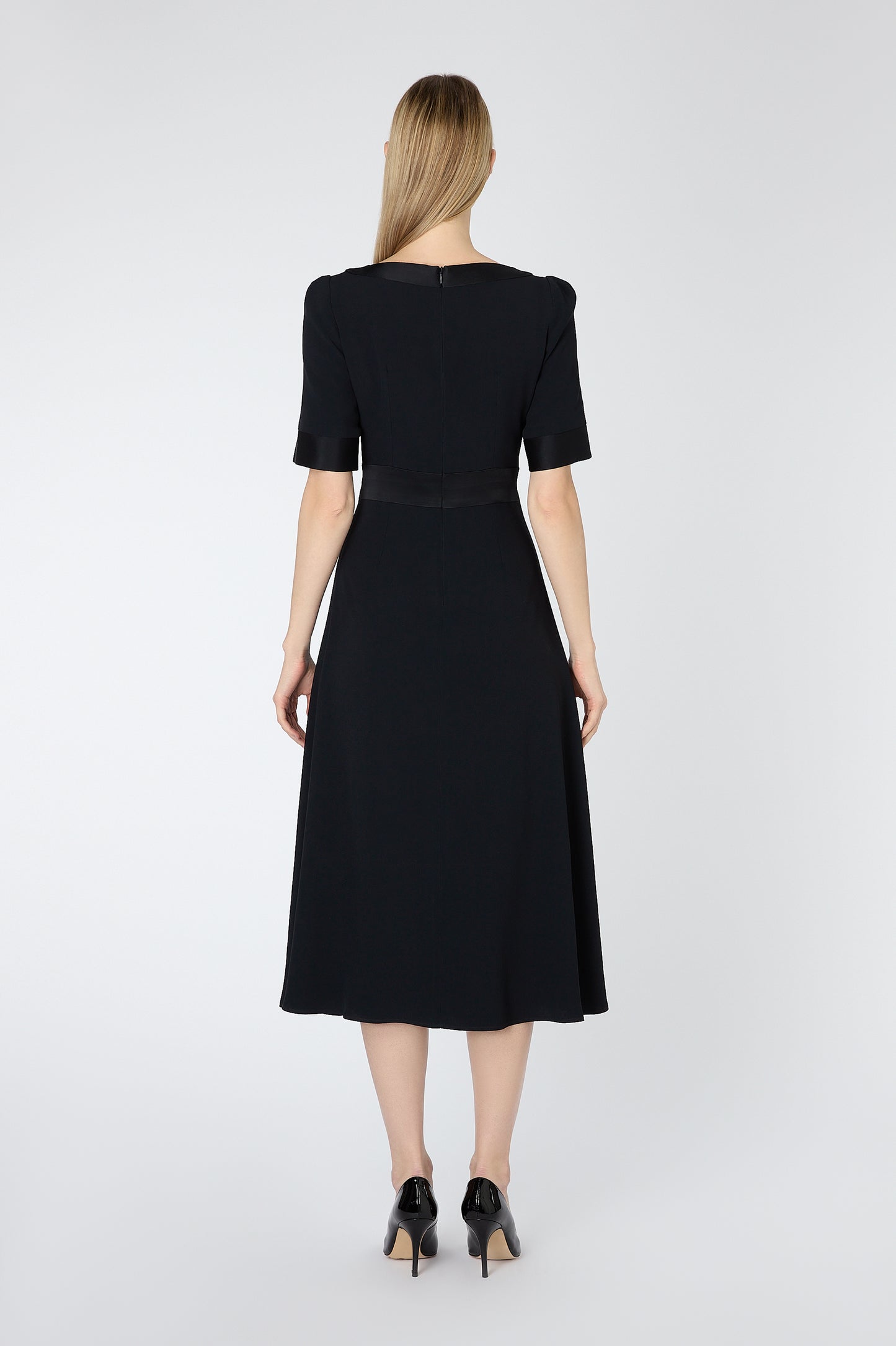 Savannah Cady Midi Dress - Dark Navy